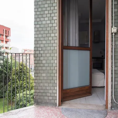 דירה Gorgeous And Peaceful Near Metro Stop *