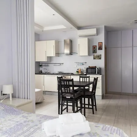 Apartment Gorgeous And Peaceful Near Metro Stop Mailand