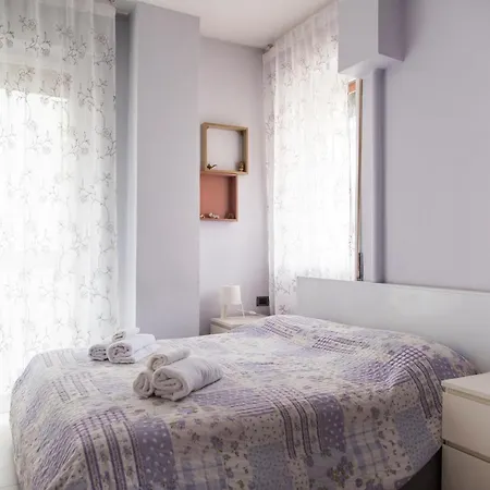 Gorgeous And Peaceful Near Metro Stop Apartment *